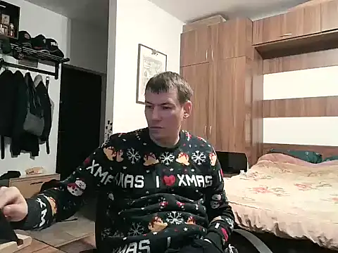 Snapshot of TwooLovers69 chatting on 01.11.26 TwooLovers69 online show from 01.11.26