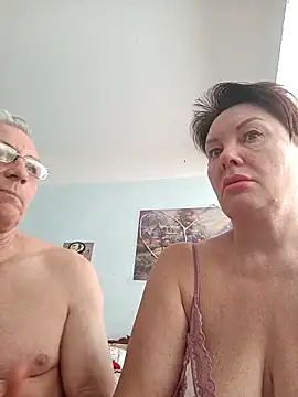  lady red  online show from 03.18.25