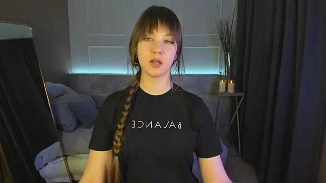 ElizaMild online show from 02.20.25