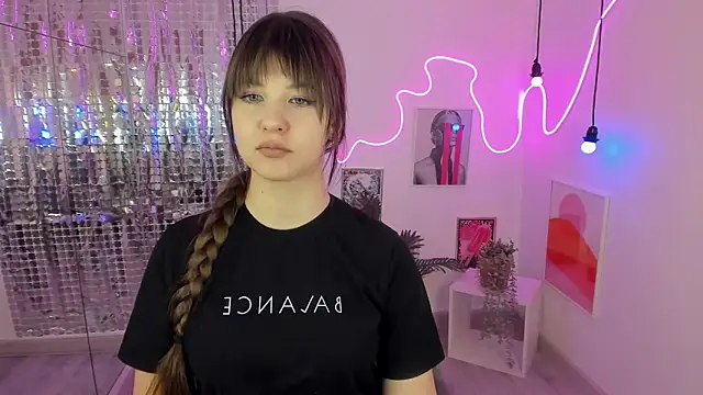 ElizaMild online show from 03.02.25