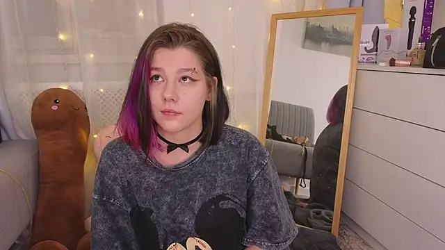 Mira Falls online show from 01.15.25