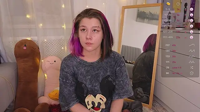 Mira Falls online show from 01.15.25