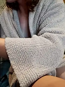 Snapshot of TsSnailGirl69 chatting on 10.07.25 TsSnailGirl69 online show from 10.07.25