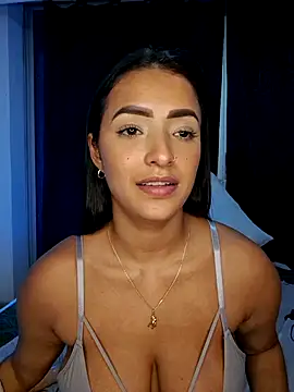 Snapshot of Shantal_Lovee chatting on 12.30.24 Shantal Lovee online show from 12.30.24