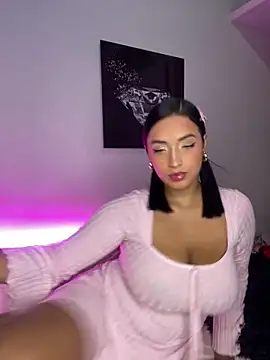 Snapshot of Shantal_Lovee chatting on 03.21.25 Shantal Lovee online show from 03.21.25