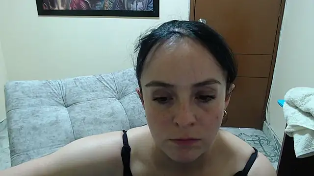Snapshot of antara_hotgirl chatting on 05.20.26 antara hotgirl online show from 05.20.26