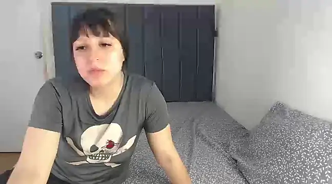 Snapshot of Chanelsexyy chatting on 02.17.25 Chanelsexyy online show from 02.17.25