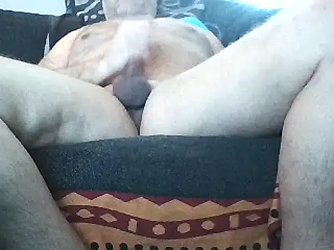 Snapshot of guy36 chatting on 01.29.25 guy36 online show from 01.29.25