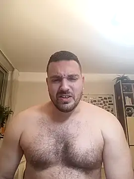 Snapshot of PowerToes chatting on 12.13.25 PowerToes online show from 12.13.25