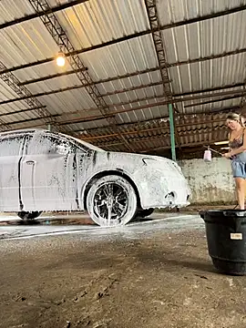 Snapshot of Gatitacarlita chatting on 12.14.25 Gatitacarlita online show from 12.14.25