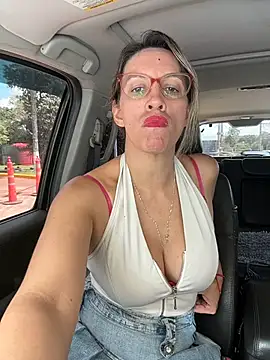 Snapshot of Gatitacarlita chatting on 02.21.26 Gatitacarlita online show from 02.21.26