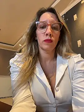 Snapshot of Gatitacarlita chatting on 02.27.26 Gatitacarlita online show from 02.27.26