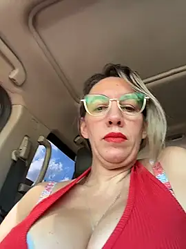 Gatitacarlita online show from 04.05.26