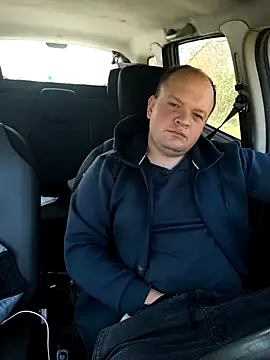 Snapshot of Dimka132 chatting on 10.26.25 Dimka132 online show from 10.26.25