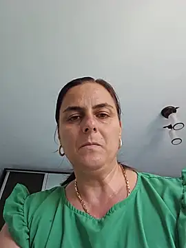 Snapshot of IsabelleCraft chatting on 07.20.26 IsabelleCraft online show from 07.20.26