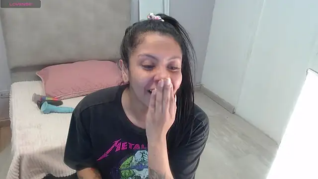 valevicious online show from 11.18.25