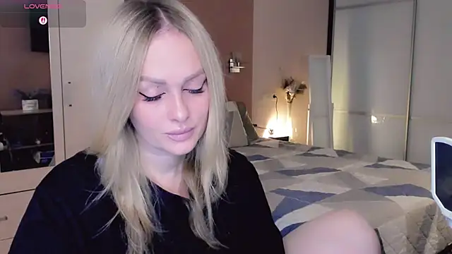 Libby Nora online show from 11.02.25