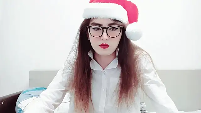 MinniMaksy online show from 12.28.24