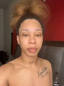 Snapshot of nikkiibabby chatting on 02.27.25 nikkiibabby online show from 02.27.25