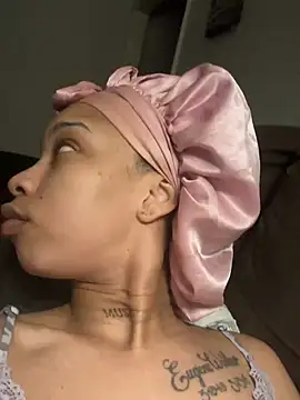 Snapshot of nikkiibabby chatting on 02.27.25 nikkiibabby online show from 02.27.25