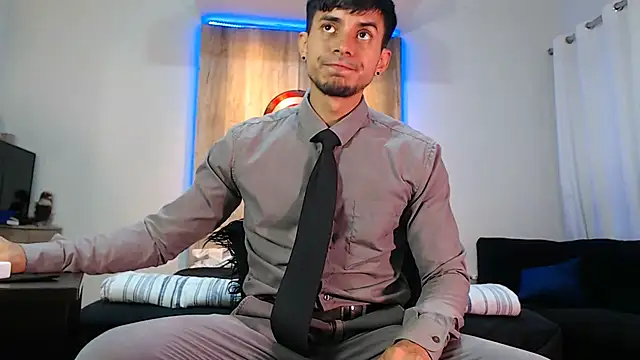 Andrew 4  online show from 02.08.25