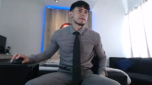 Andrew 4  online show from 02.20.25