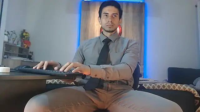 Andrew 4  online show from 09.13.25