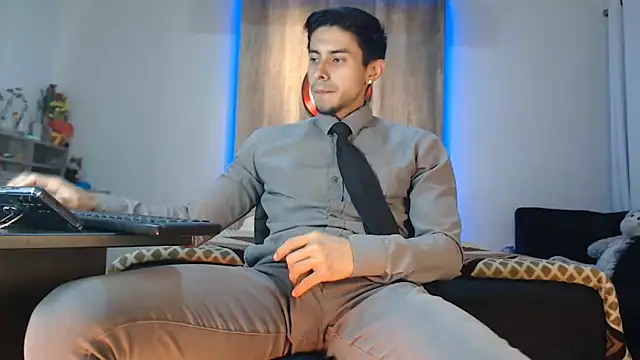 Andrew 4  online show from 09.15.25