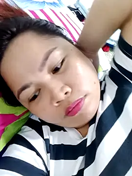 XXLorie 02 online show from 03.04.25