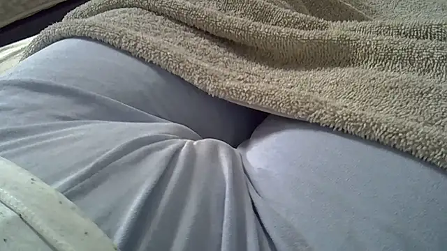 Snapshot of perescam chatting on 02.14.26 perescam online show from 02.14.26