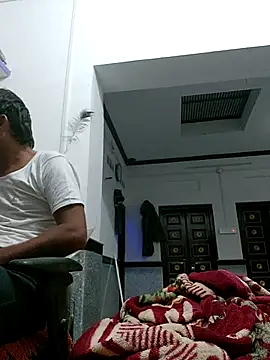 HotBoyOm online show from 11.22.25