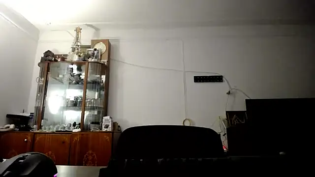 SexxyLety online show from 10.27.25