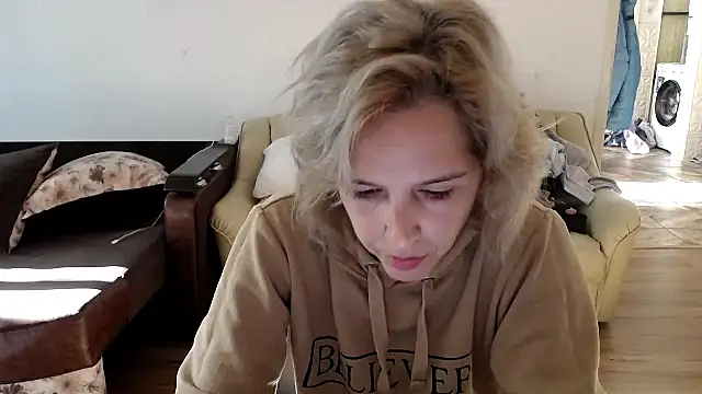 SexxyLety online show from 11.03.25