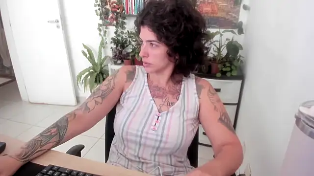 TaliMajesty online show from 10.03.25