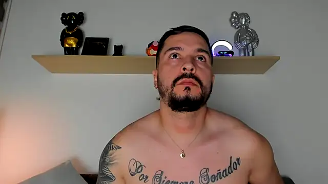 Snapshot of camilo_restrepo21 chatting on 01.16.25 camilo restrepo21 online show from 01.16.25