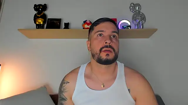 Snapshot of camilo_restrepo21 chatting on 01.29.25 camilo restrepo21 online show from 01.29.25