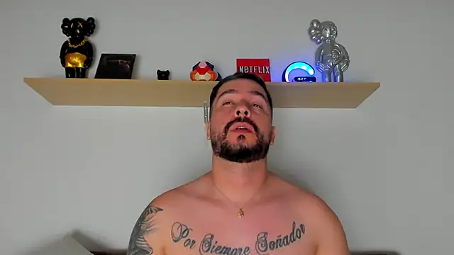 Snapshot of camilo_restrepo21 chatting on 02.02.25 camilo restrepo21 online show from 02.02.25