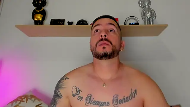 Snapshot of camilo_restrepo21 chatting on 09.09.25 camilo restrepo21 online show from 09.09.25