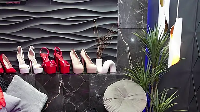 MistressDarsy online show from 02.20.25