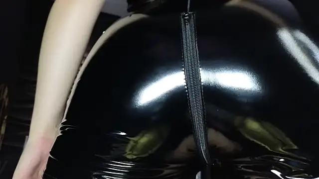 Snapshot of MistressDarsy chatting on 07.01.26 MistressDarsy online show from 07.01.26