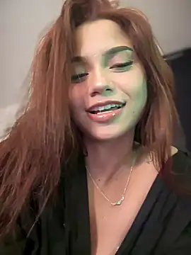 Snapshot of Sweett_Priya chatting on 12.28.24 Sweett Priya online show from 12.28.24