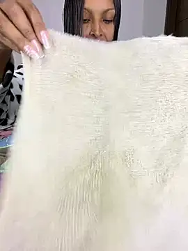 Snapshot of sandylau chatting on 02.05.26 sandylau online show from 02.05.26