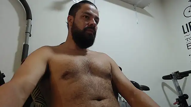 Snapshot of antony_36 chatting on 02.17.25 antony 36 online show from 02.17.25