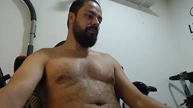 Snapshot of antony_36 chatting on 03.05.25 antony 36 online show from 03.05.25