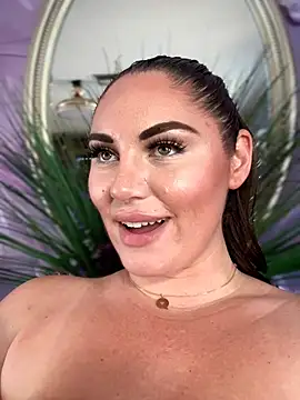 lovely beast online show from 04.29.26