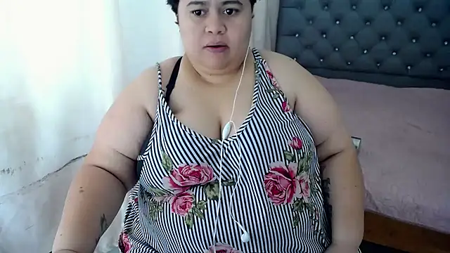 hotlesby4uxxx online show from 12.04.24