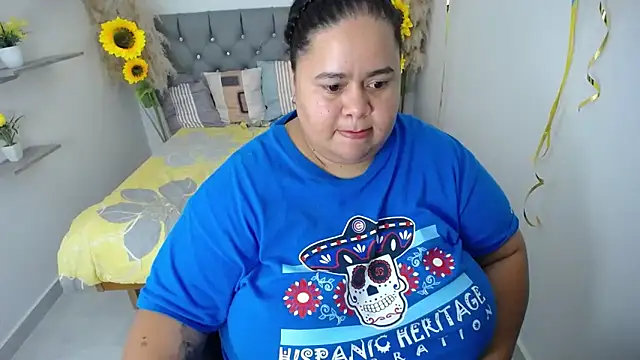 hotlesby4uxxx online show from 10.04.25