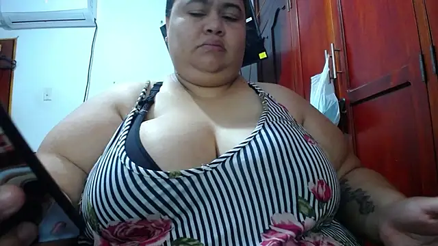 Snapshot of hotlesby4uxxx chatting on 04.23.26 hotlesby4uxxx online show from 04.23.26