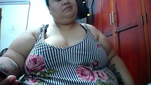 Snapshot of hotlesby4uxxx chatting on 04.24.26 hotlesby4uxxx online show from 04.24.26