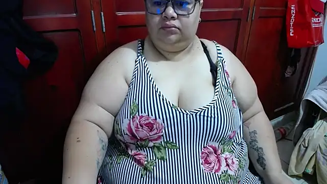 Snapshot of hotlesby4uxxx chatting on 05.23.26 hotlesby4uxxx online show from 05.23.26